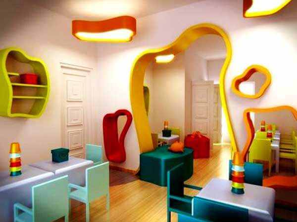 طراحی داخلی فضایی برای وسایل کودکان با تنوع رنگ های زیاد