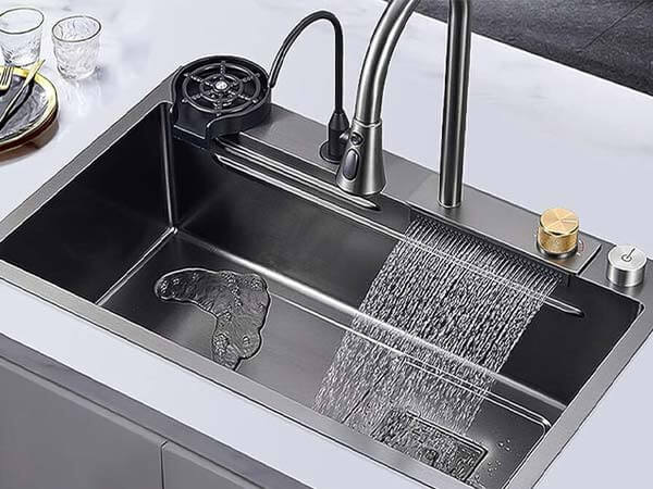 بررسی مزایا و معایب سینک پیانویی 3 صرفه جویی در مصرف آب با کمک سینک پیانویی