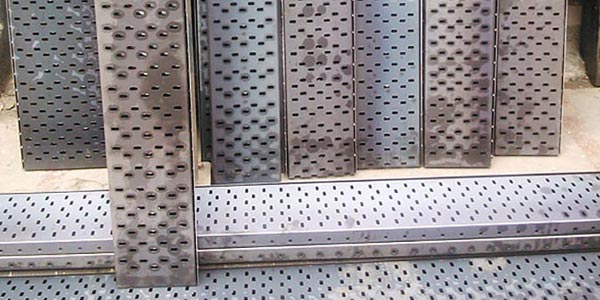 آشنایی با انواع سینی کابل و کاربردهای آن در پروژههای ساختمانی 3 کاربرد سینی کابل