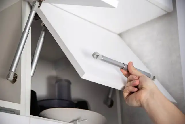 علت آرام بسته نشدن جک کابینت 1 علت آرام بسته نشدن جک کابینت